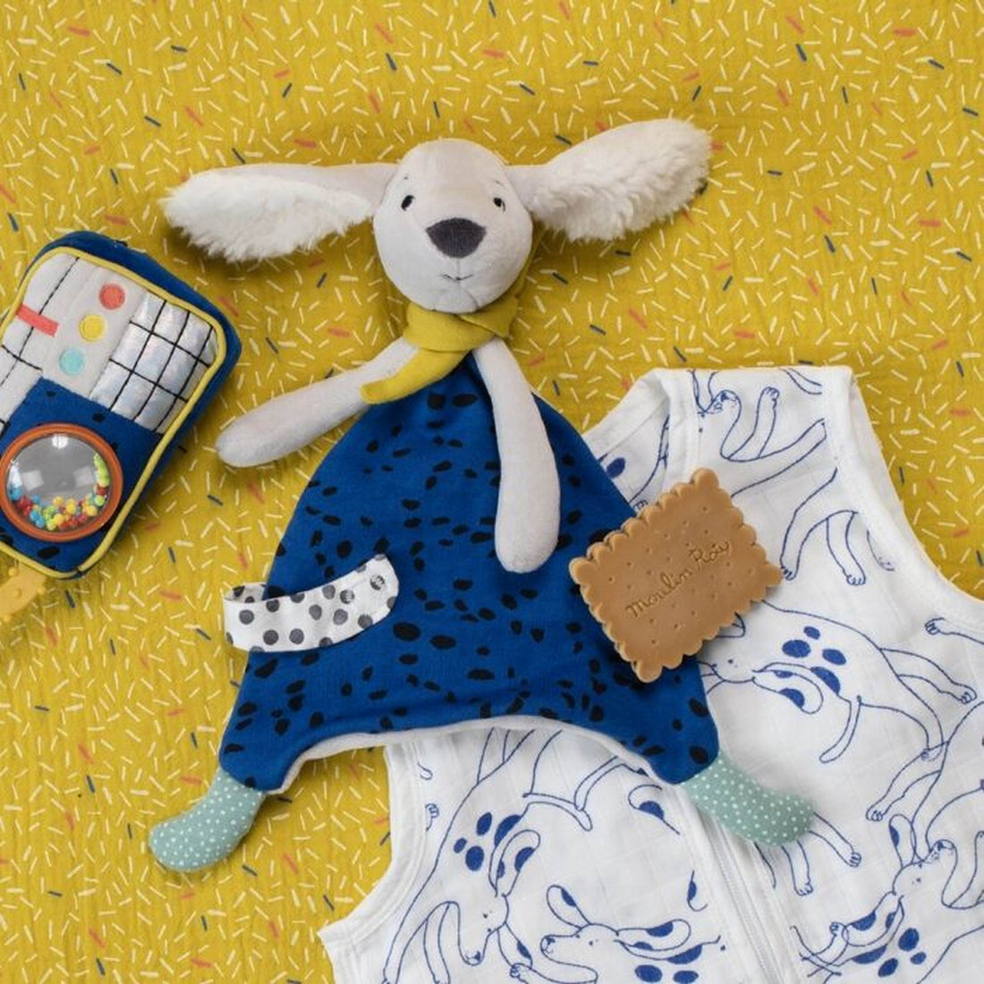 moulin-roty-puce-pilou-baby-comforter-pilou-play-toy-baby-nursery-moul-684006-03