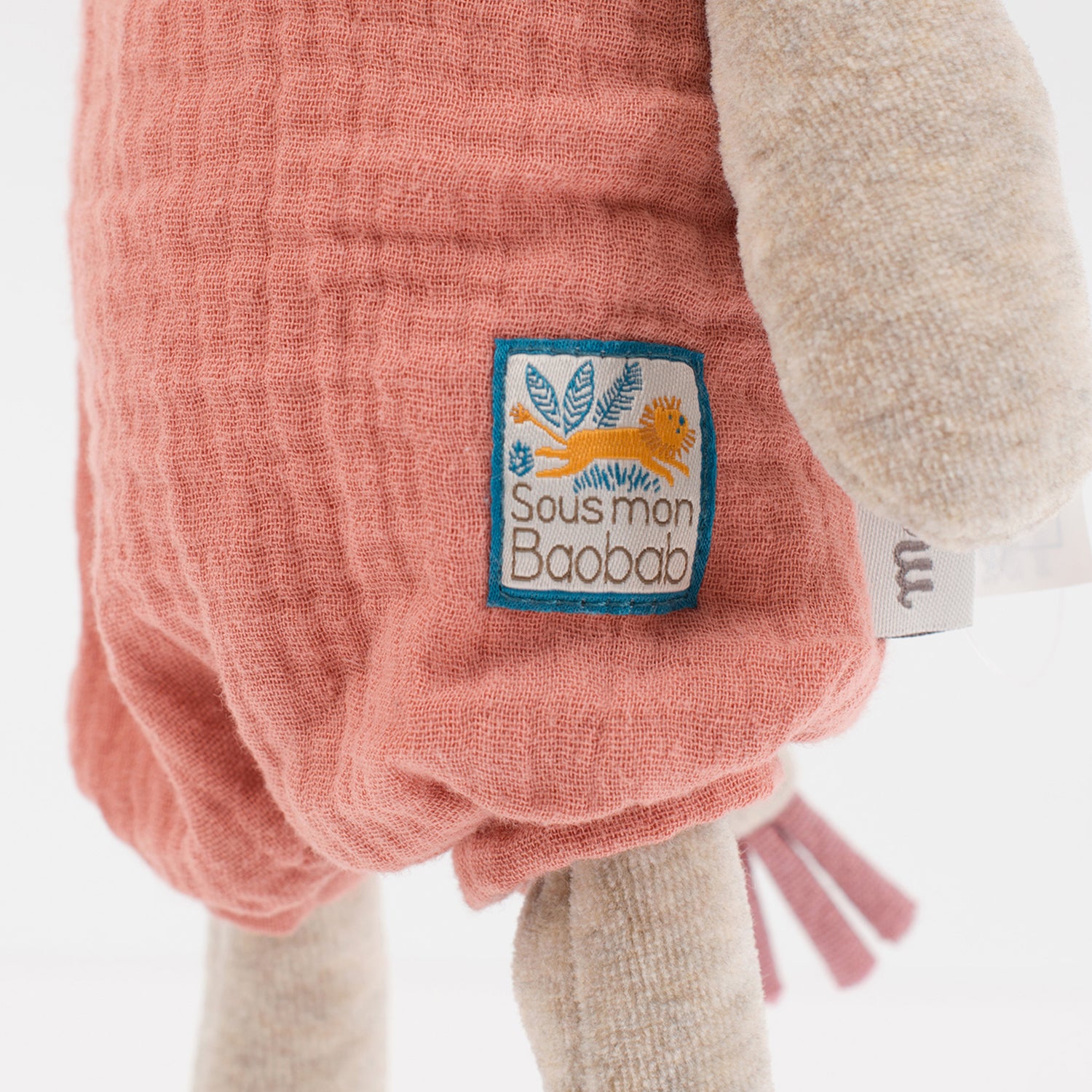 moulin-roty-sous-mon-baobab-bibiscus-the-girafe-37cm-in-round-gift-box-moul-669022