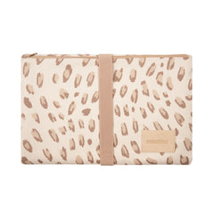 nobodinoz-hyde-park-waterproof-changing-pad-leonie-latte-nobo-4933027