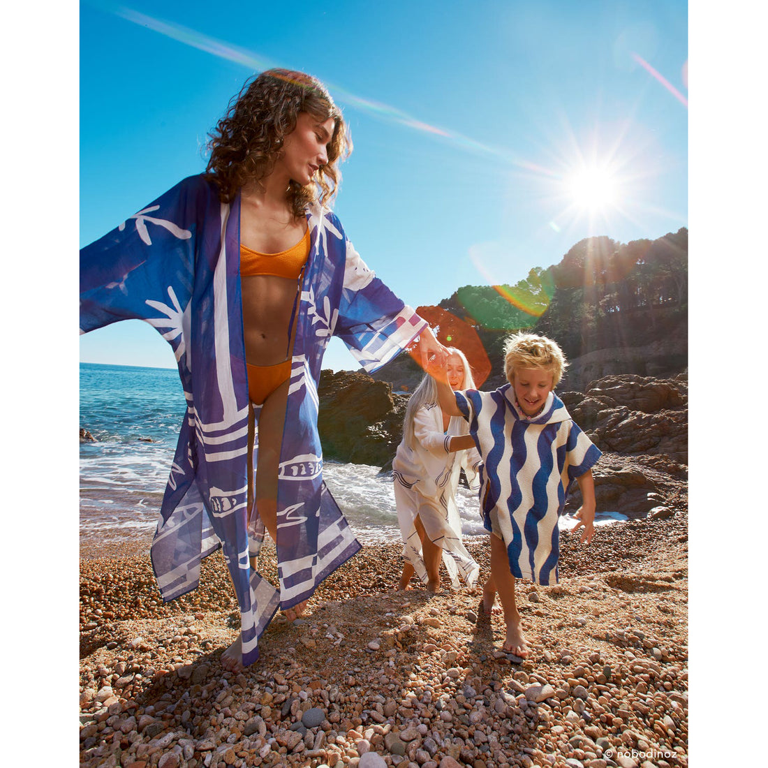 nobodinoz-portofino-poncho-muslin-lining-blue-waves-waffle-nobo-4933508