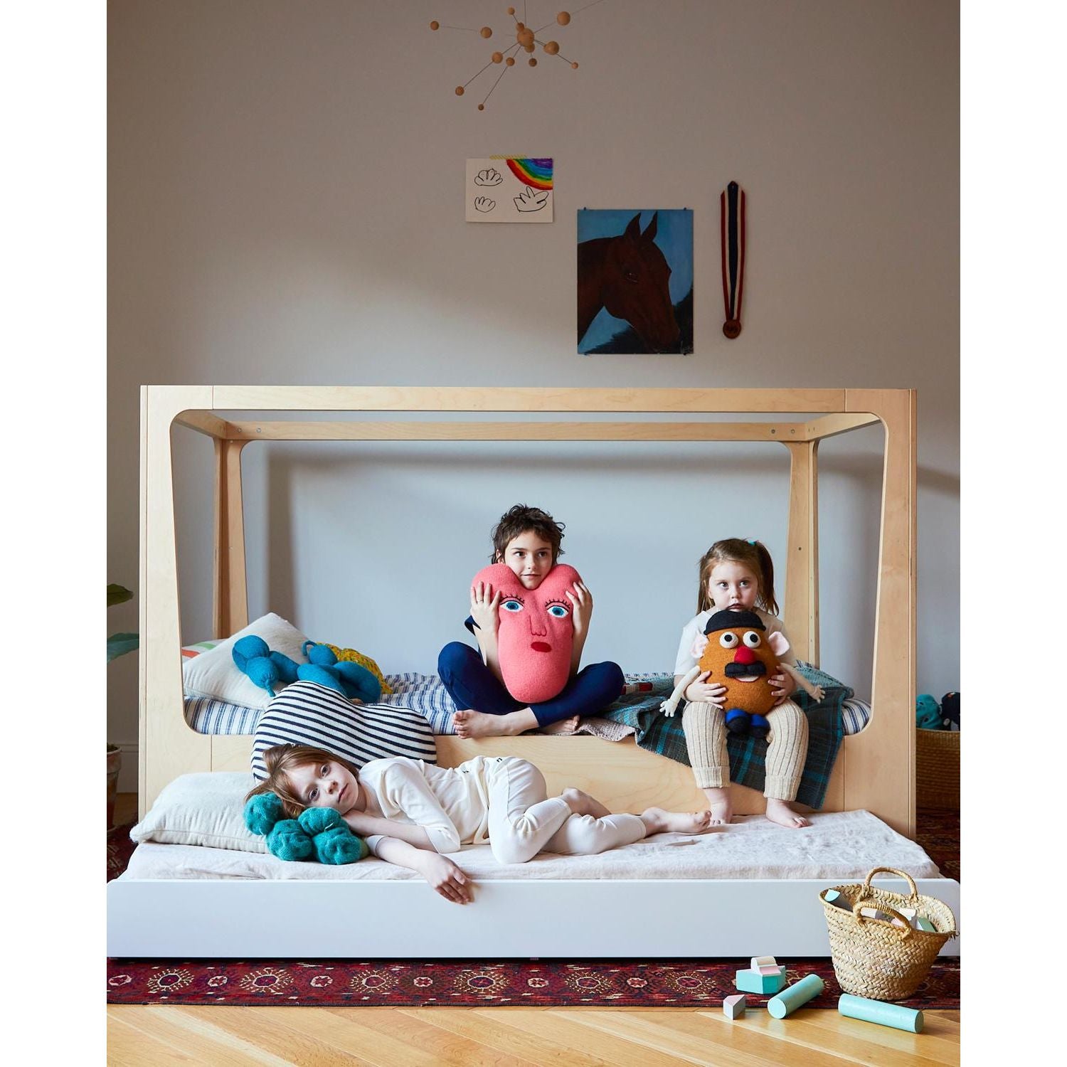 oeuf-perch-nest-bed-furniture-oeuf-2pnb01-eu