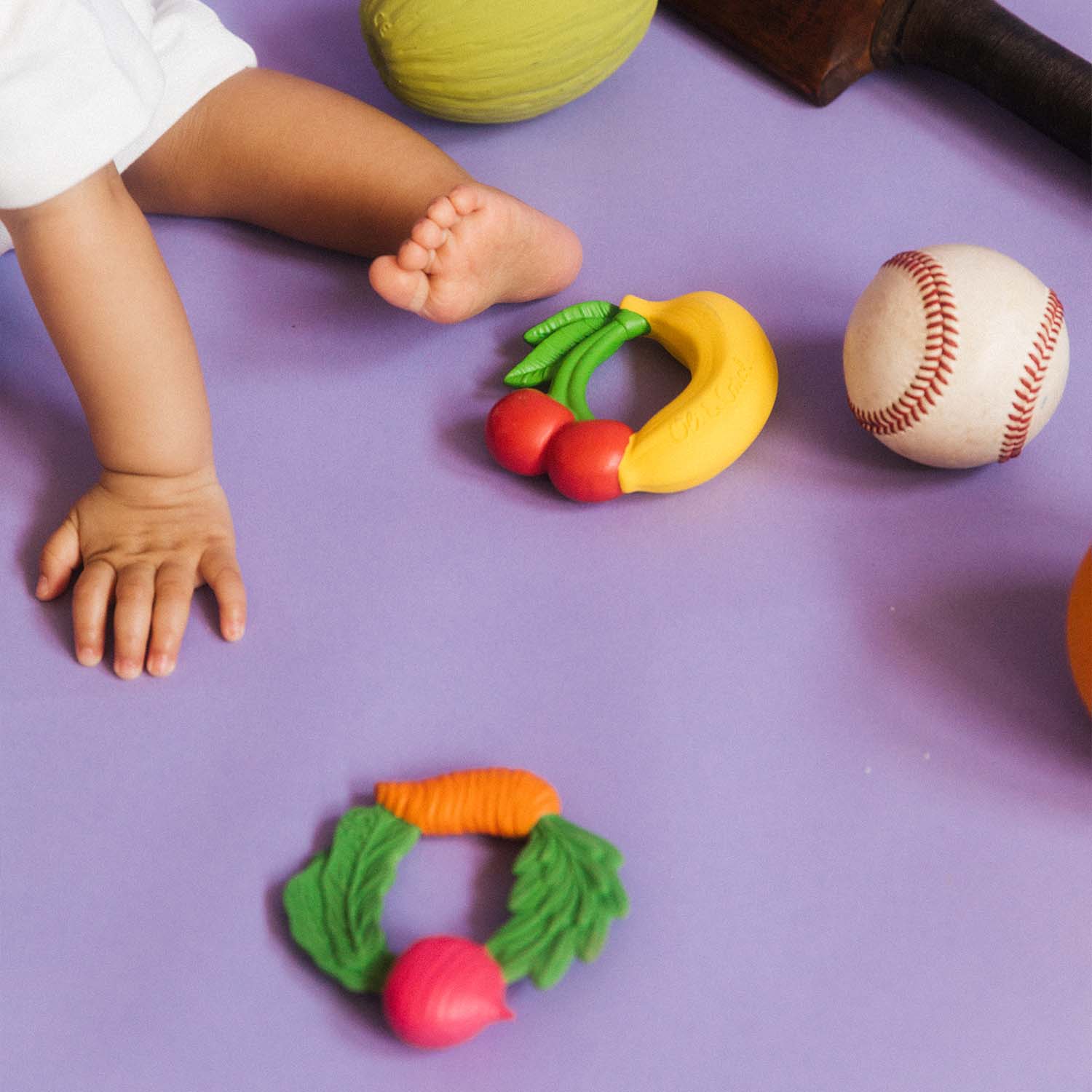 oli-carol-fruit-teething-ring-baby-nursery-olic-l-ring-fruit