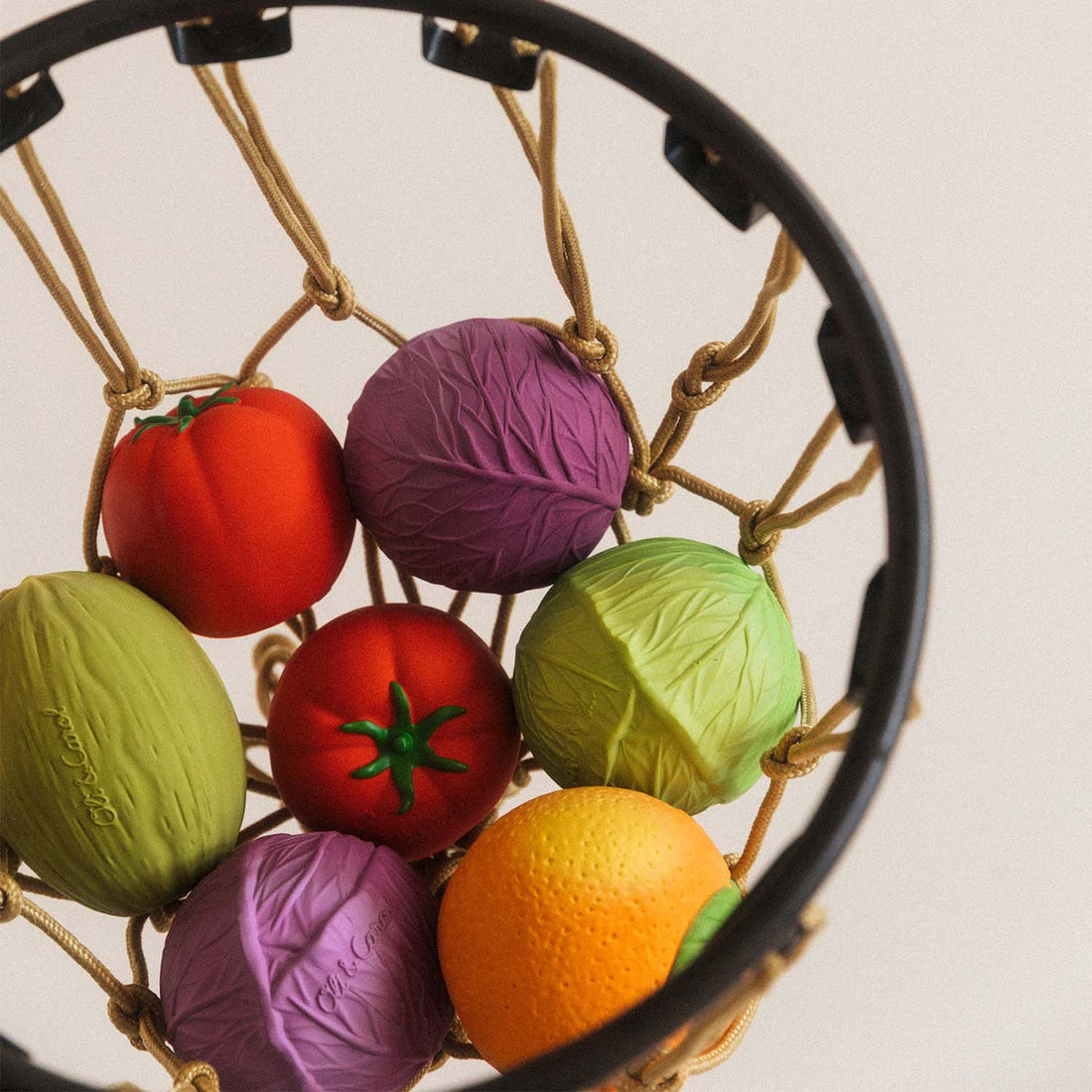 oli-carol-orange-ball-baby-nursery-OLIC-L-BALL-ORANGE