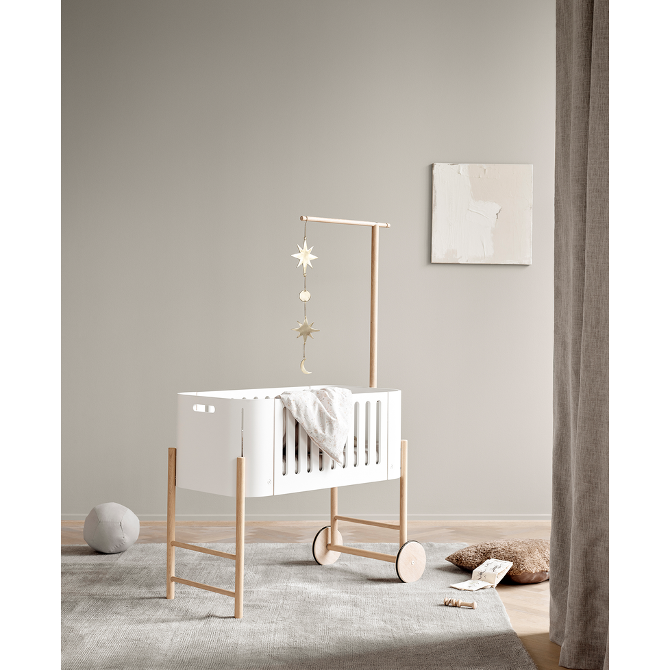 oliver-furniture-wood-holder-for-bed-canopy-_-mobile-oak-olif-041488