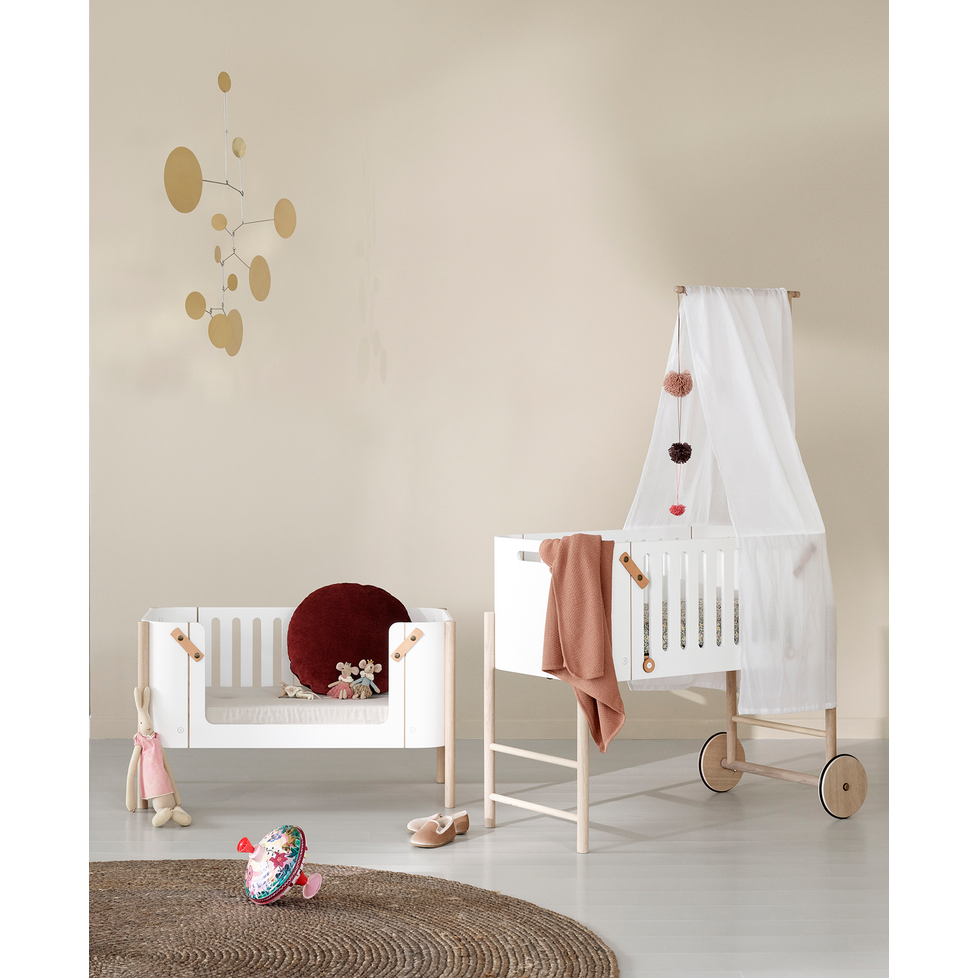 oliver-furniture-wood-holder-for-bed-canopy-_-mobile-oak-olif-041488