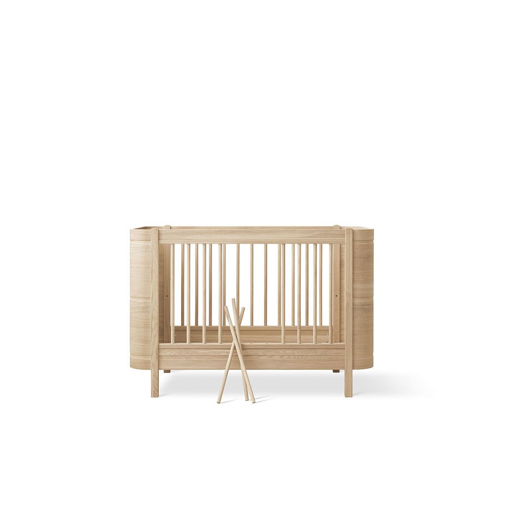 Oliver Furniture Wood Mini+ Cot Bed (With Junior Conversion Kit) - Oak (Pre-Order; Est. Delivery in 6-10 Weeks)