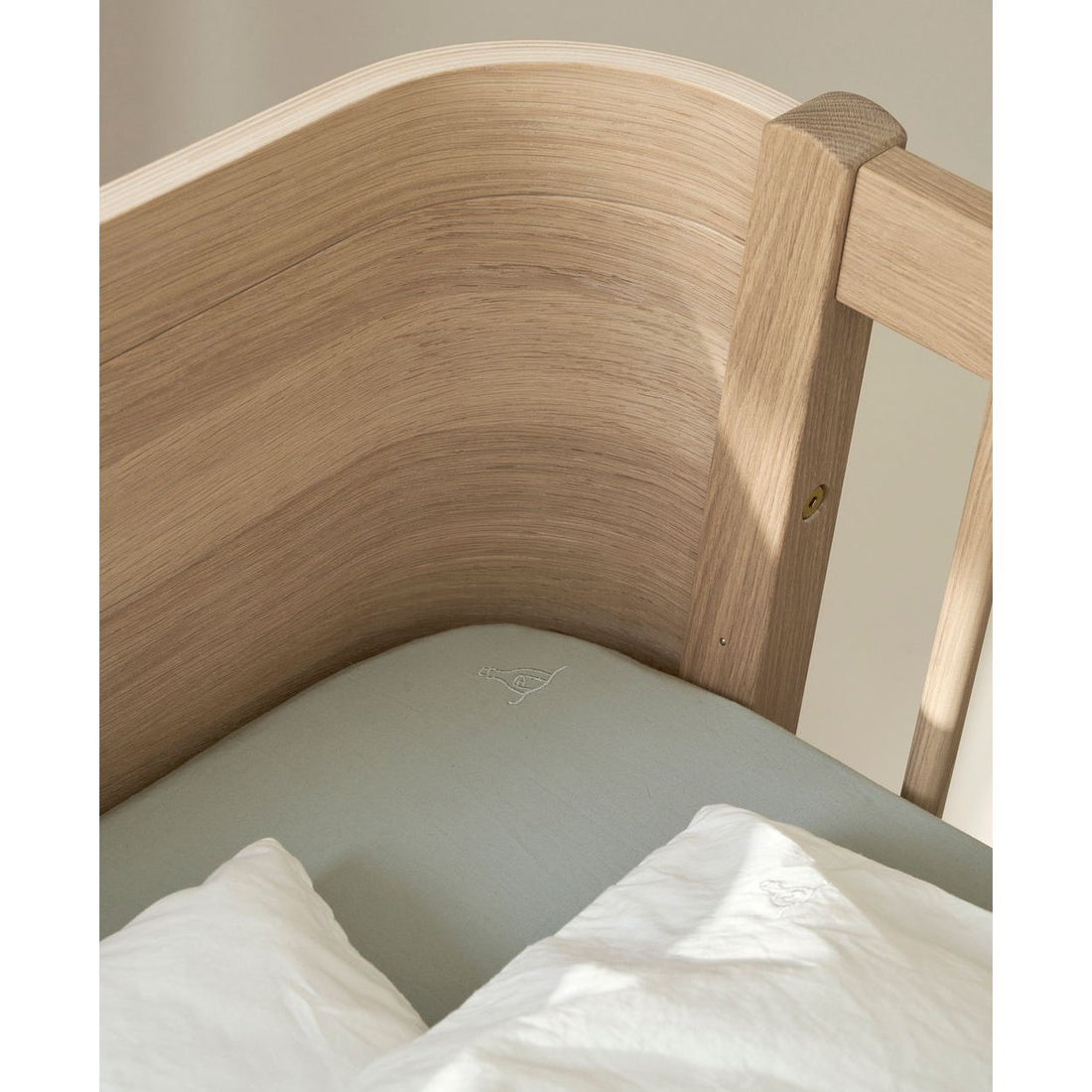 Oliver Furniture Wood Mini+ Cot Bed (With Junior Conversion Kit) - Oak (Pre-Order; Est. Delivery in 6-10 Weeks)