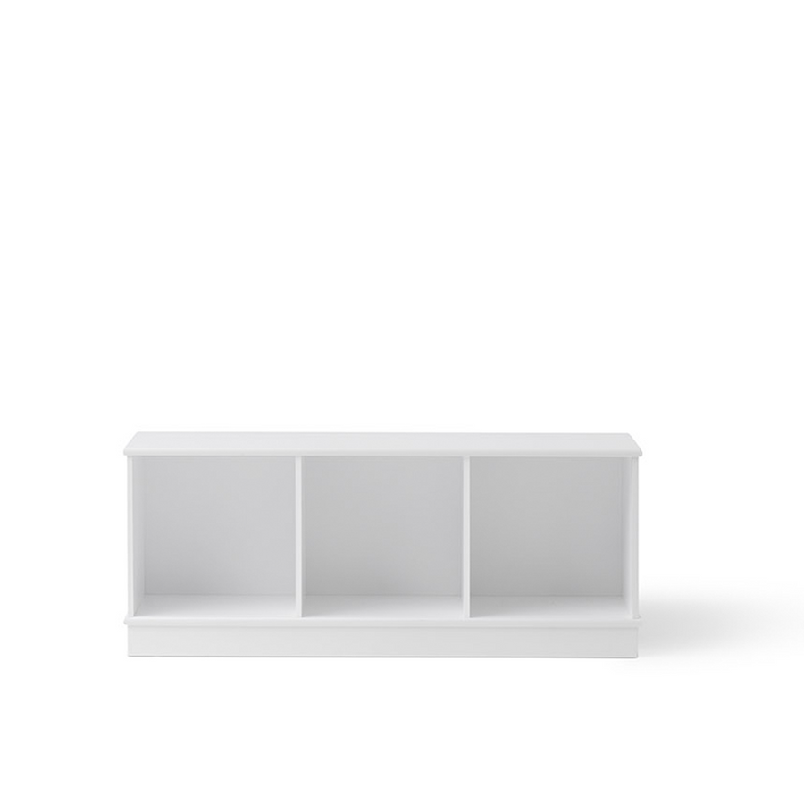 Oliver Furniture Wood Shelving Unit 3x1 Horizontal Shelf with Base