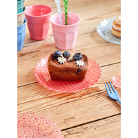 rice-dk-acrylic-cake-plate-with-coral-dots-fabric-rice-accpl-dotco