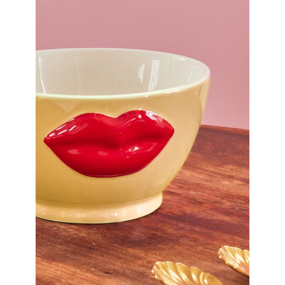rice-dk-ceramic-bowl-with-embossed-red-lips-cream-small-250ml-rice-cebwl-slipcr