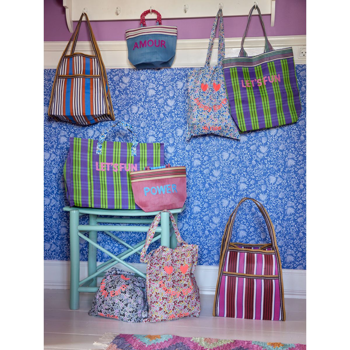 rice-dk-cotton-tote-bag-flower-in-black-and-light-red-clothing-wear-fashion-accessories-rice-mktbg-riceaw23k