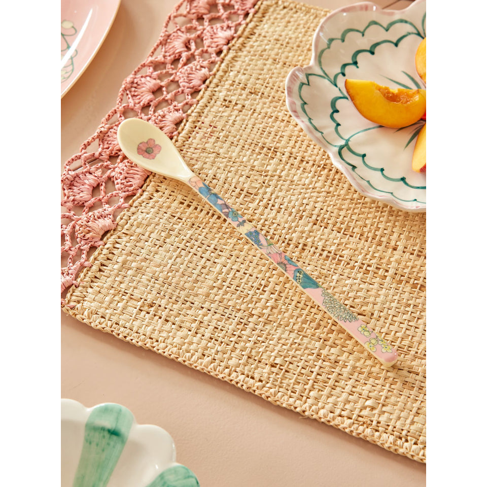 rice-dk-latte-spoon-soft-pink-flower-collage-print-rice-melsp-lma4xcpflcosi