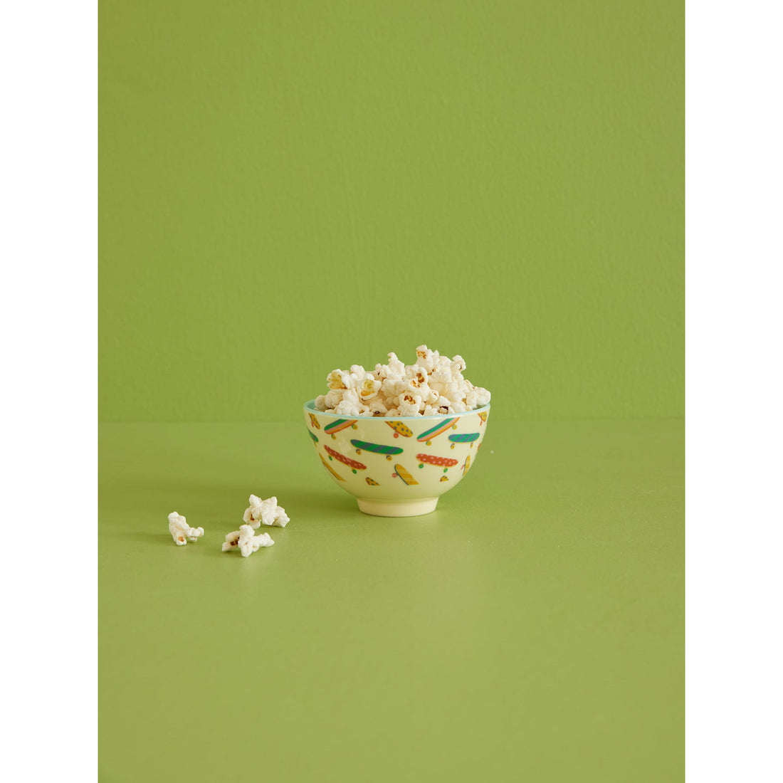 rice-dk-melamine-bowl-with-skateboard-print-small-300-ml-rice-melbw-sskate
