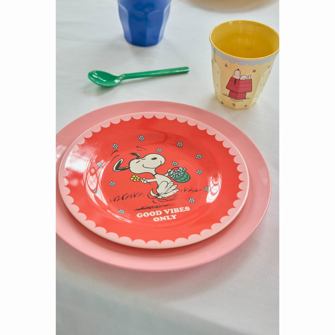 rice-dk-melamine-cup-with-cream-snoopy-print-medium-250-ml-kitchen-rice-melcu-snoopcr-02