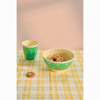rice-dk-melamine-cup-with-green-snoopy-print-medium-250-ml-02