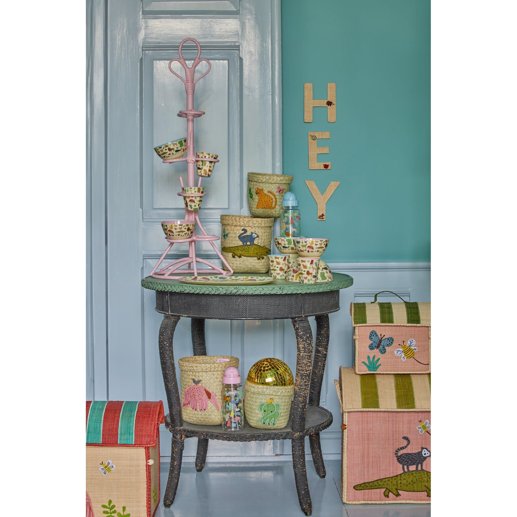 rice-dk-melamine-cup-with-sweet-jungle-print-pink-two-tone-medium-250ml-rice-melcu-swjunsi