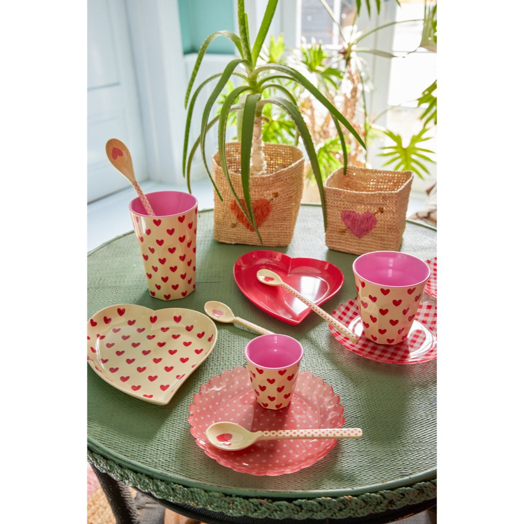 rice-dk-melamine-heart-plate-in-red-kiss-color-rice-melse-heark