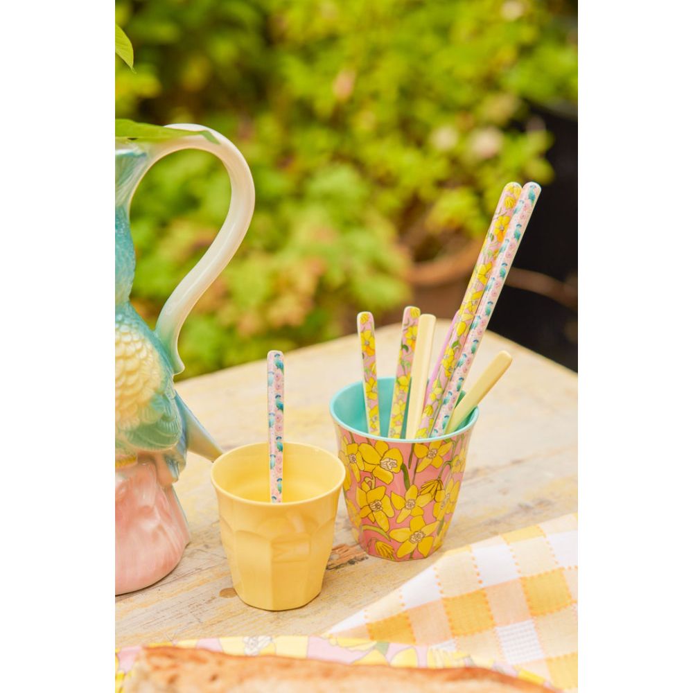 rice-dk-melamine-latte-spoon-with-daffodils-print-rice-melsp-lch5xcpdaff