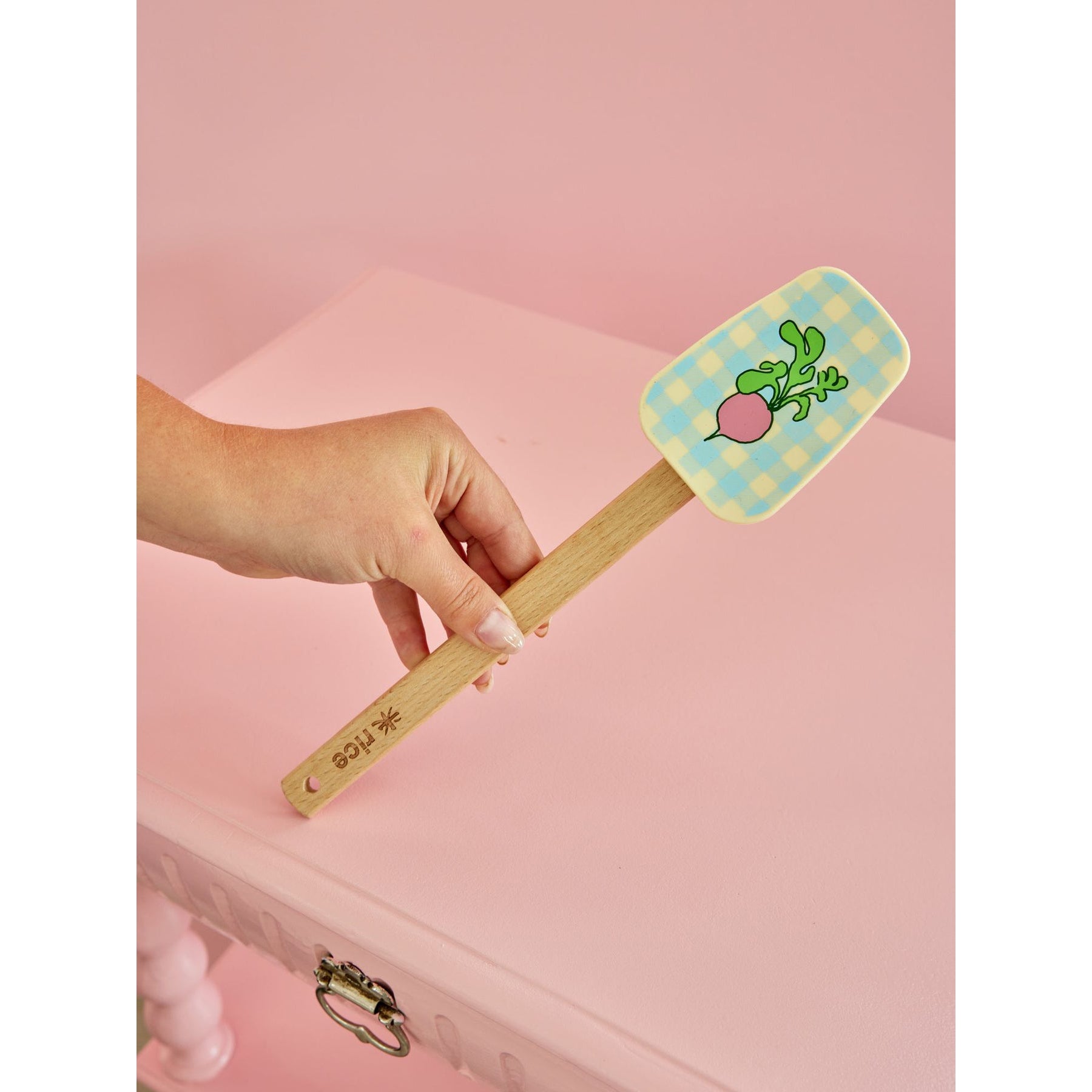 rice-dk-wood-scraper-blue-ravishing-radish-print-rice-kispa-ss24xcrara