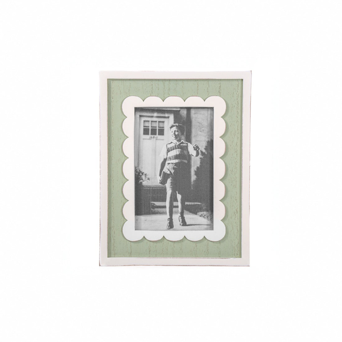 rjb-stone-scalloped-photo-frame-green-rjbs-heart663