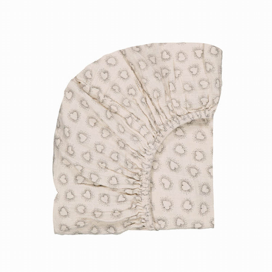 rose-in-april-fitted-sheet-print-dotted-heart-greige-baby-nursery-ria-art000001204-01