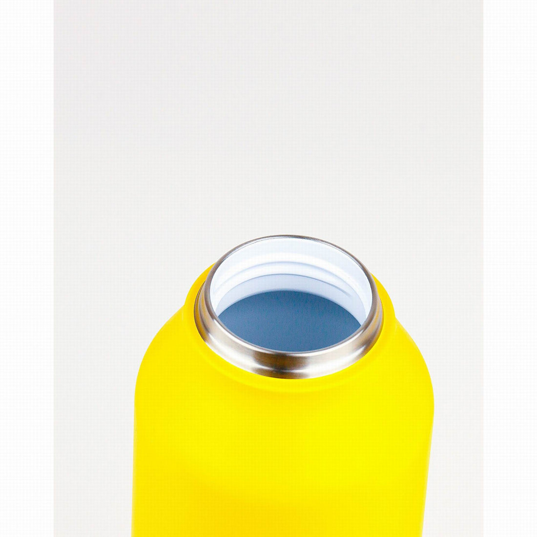 runbott-mii-insulated-bottle-600ml-yellow-kitchen-runb-91899330-08