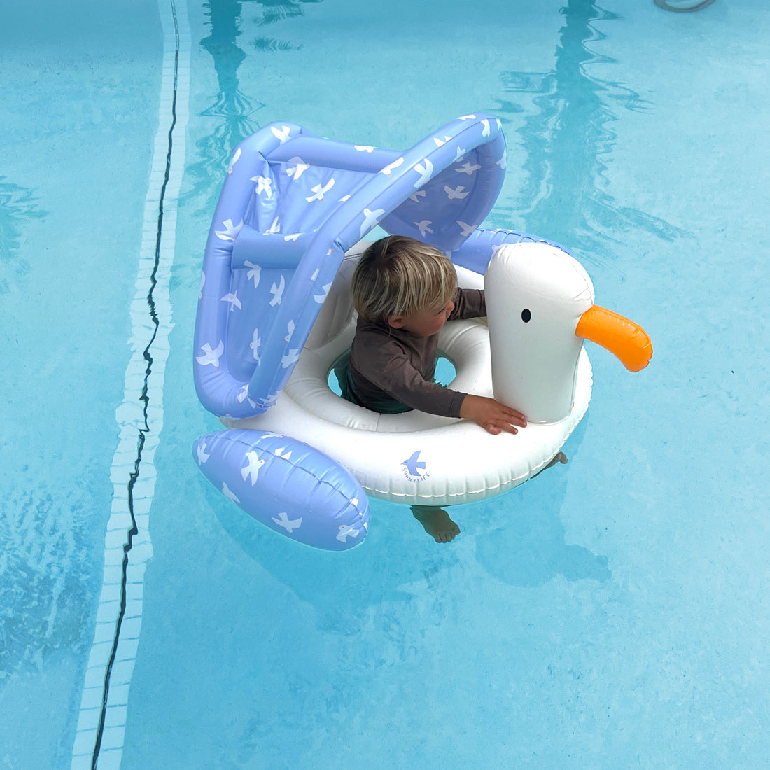 sunnylife-baby-float-sid-the-seagull-blue-sunl-s51bfblu