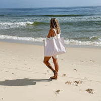 sunnylife-carryall-beach-bag-lazy-days-pink-stripe-sunl-s51carpk