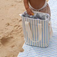 sunnylife-drinks-cooler-bag-le-weekend-mid-blue-cream-sunl-s41cdbcr