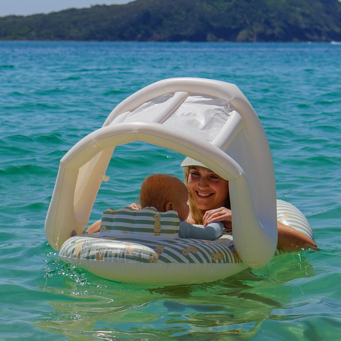 sunnylife-float-together-baby-seat-duck-sage-stripe-play-toy-sunl-s51fbsds-08