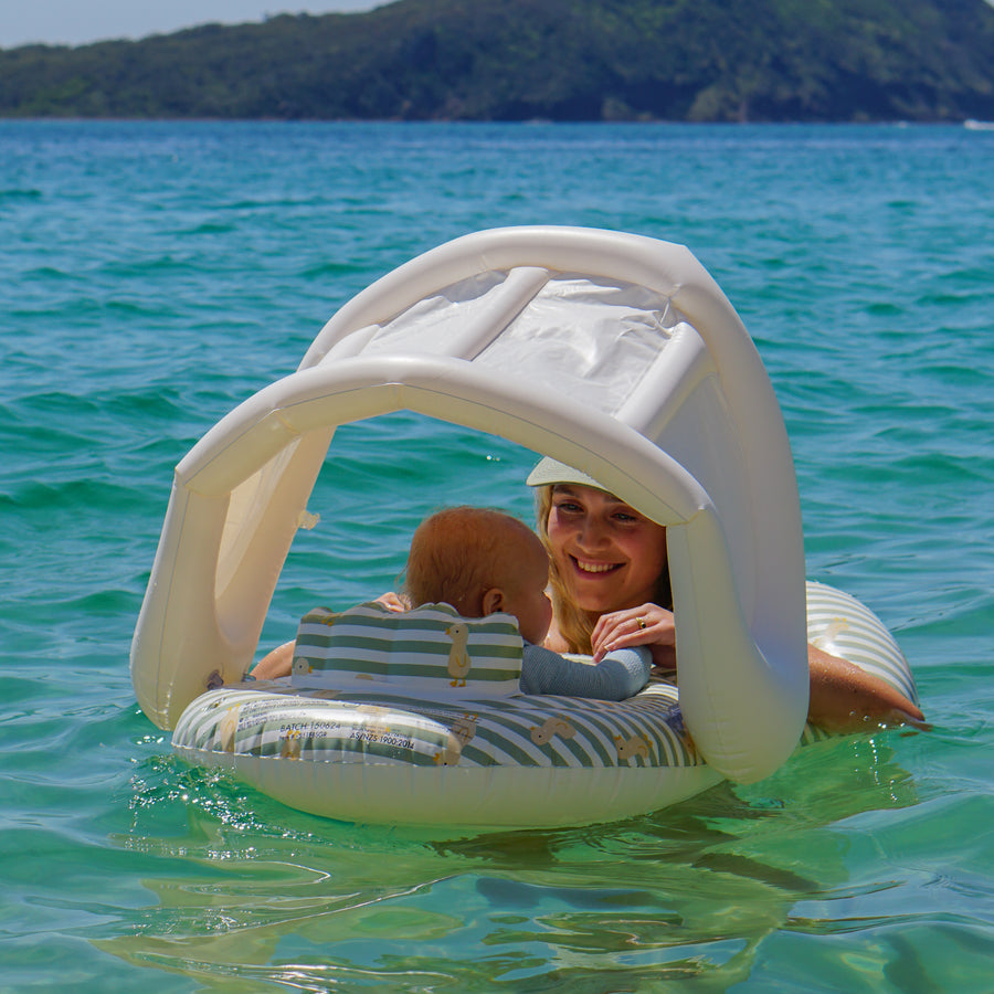 sunnylife-float-together-baby-seat-duck-sage-stripe-sunl-s51fbsgr