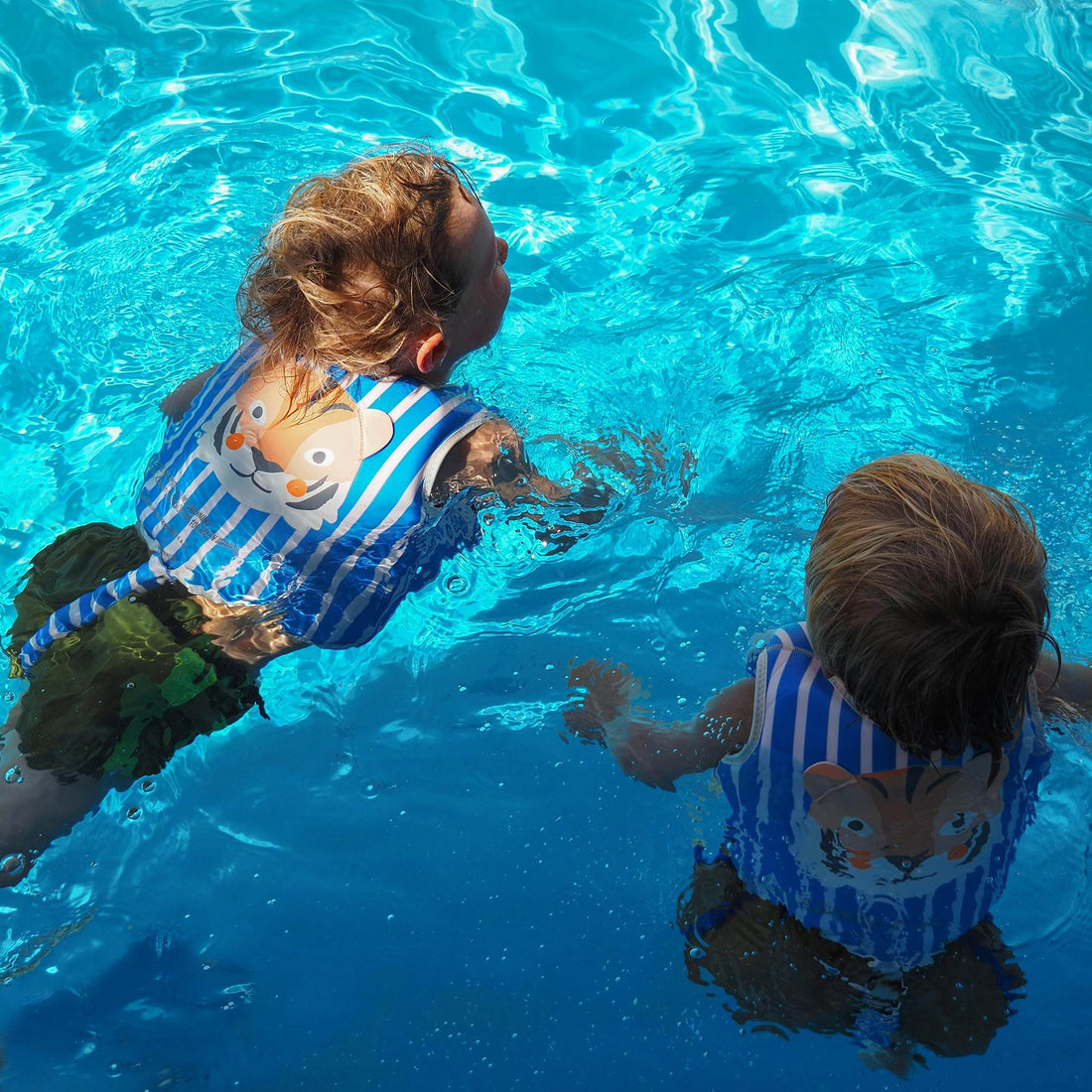 sunnylife-float-vest-tino-the-tiger-blue-1-2y-play-toy-sunl-s61fvttb-08