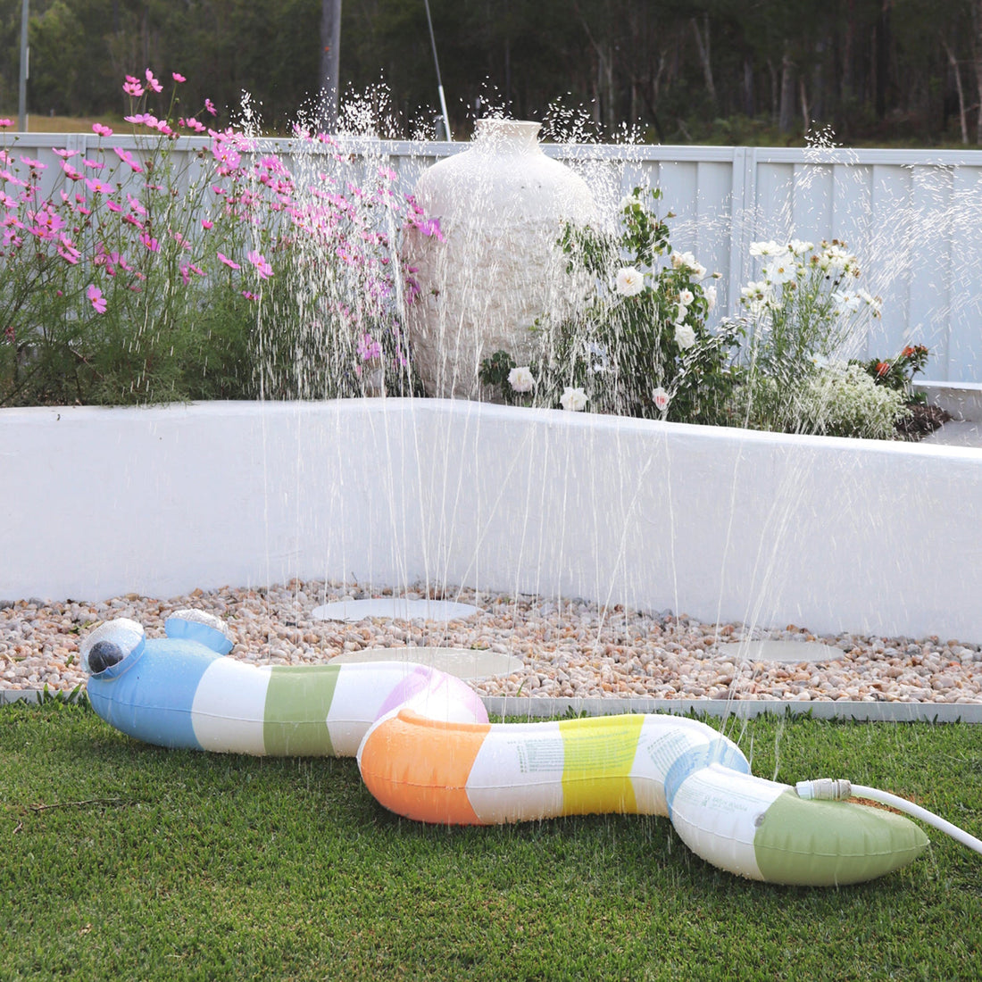 sunnylife-inflatable-sprinkler-into-the-wild-multi-sunl-s41issnk