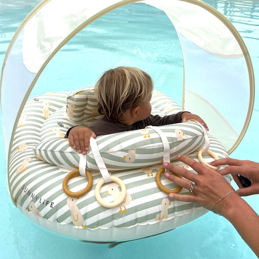 sunnylife-interactive-baby-float-duck-sage-stripe-sunl-s51ibfgr