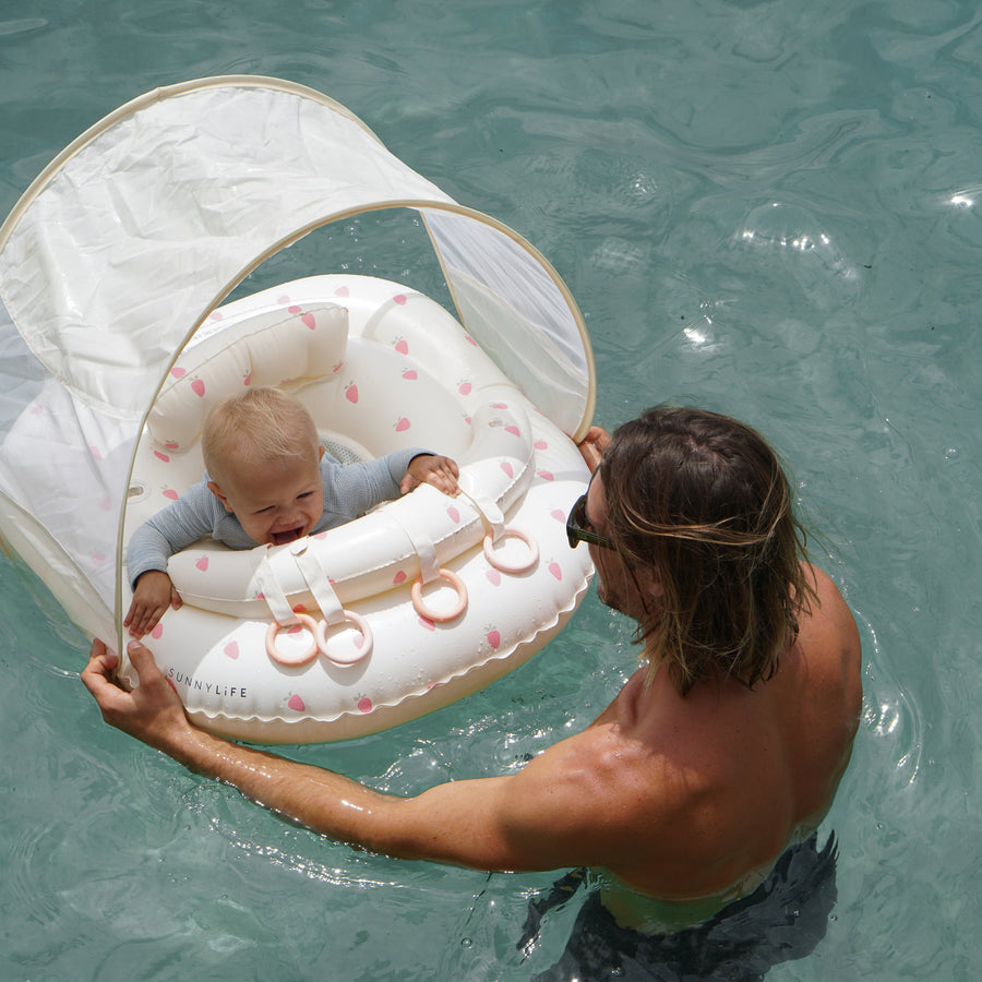 sunnylife-interactive-baby-float-strawberry-sunshine-pink-sunl-s51ibfpk