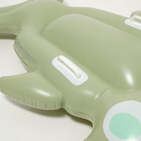sunnylife-kids-lie-on-float-salty-the-shark-khaki-sunl-s51klogr