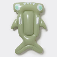 sunnylife-kids-lie-on-float-salty-the-shark-khaki-sunl-s51klogr