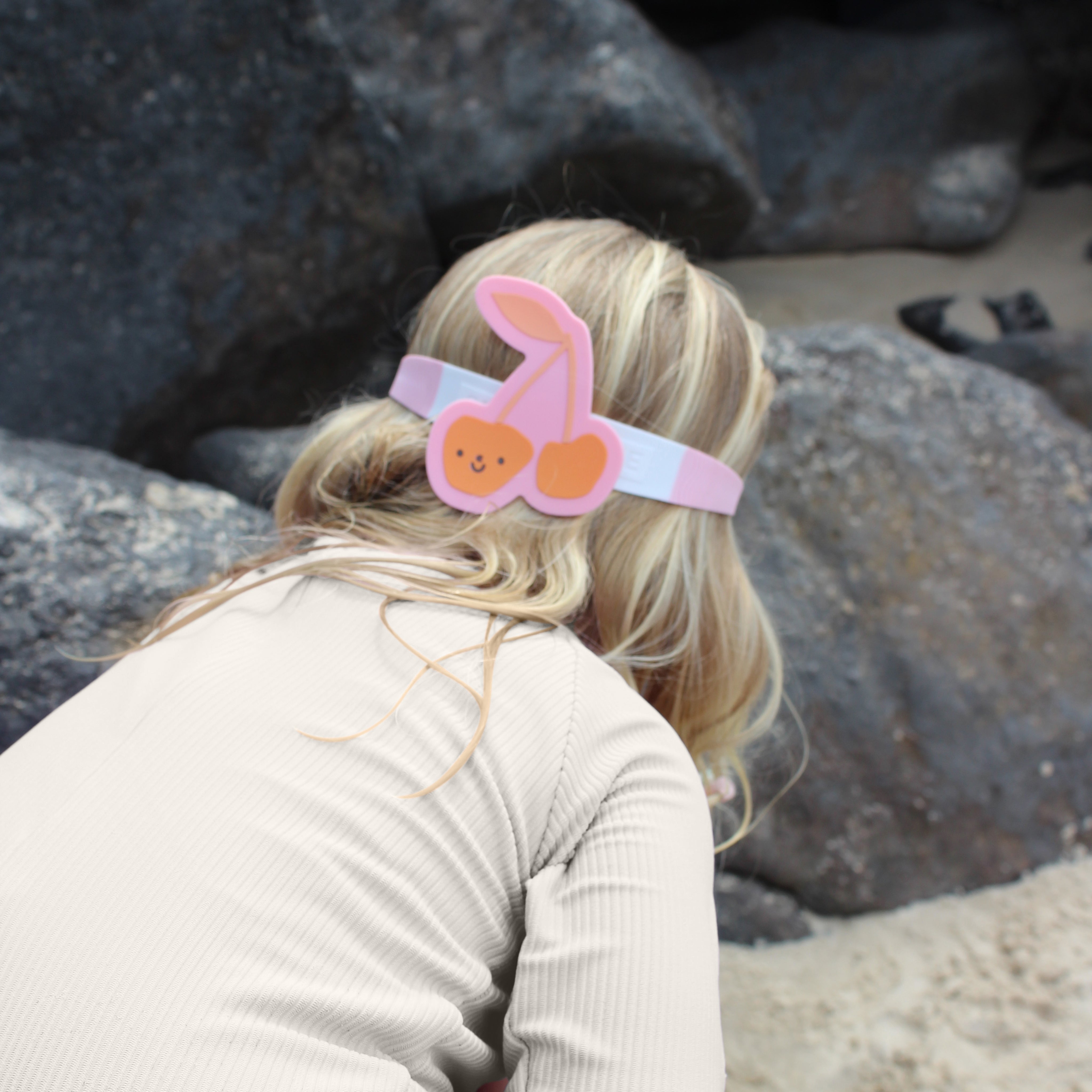 sunnylife-kids-swim-goggles-cotton-candy-cherry-sunl-s51ksgpk