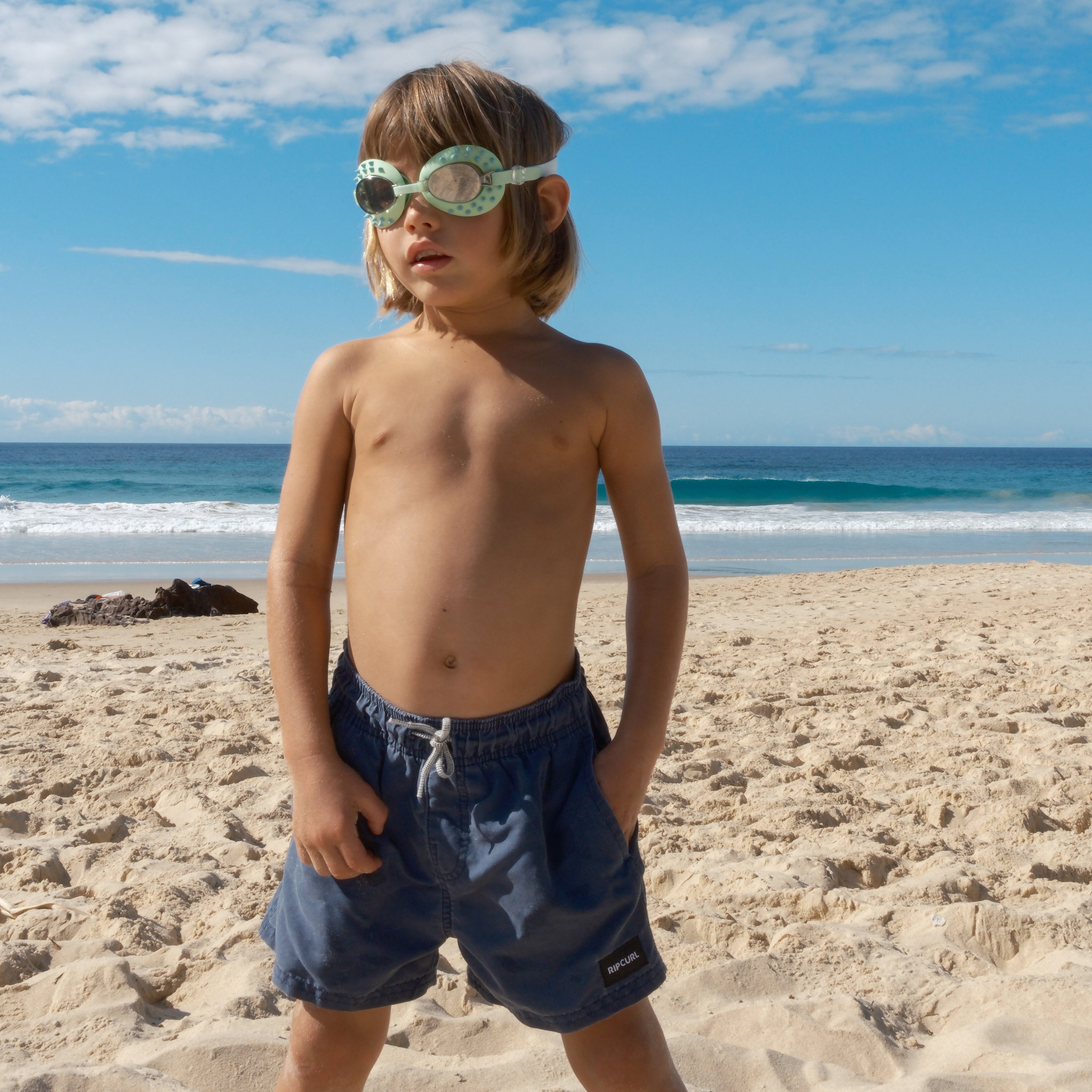 sunnylife-kids-swim-goggles-shred-turtle-aqua-sunl-rcgogsta