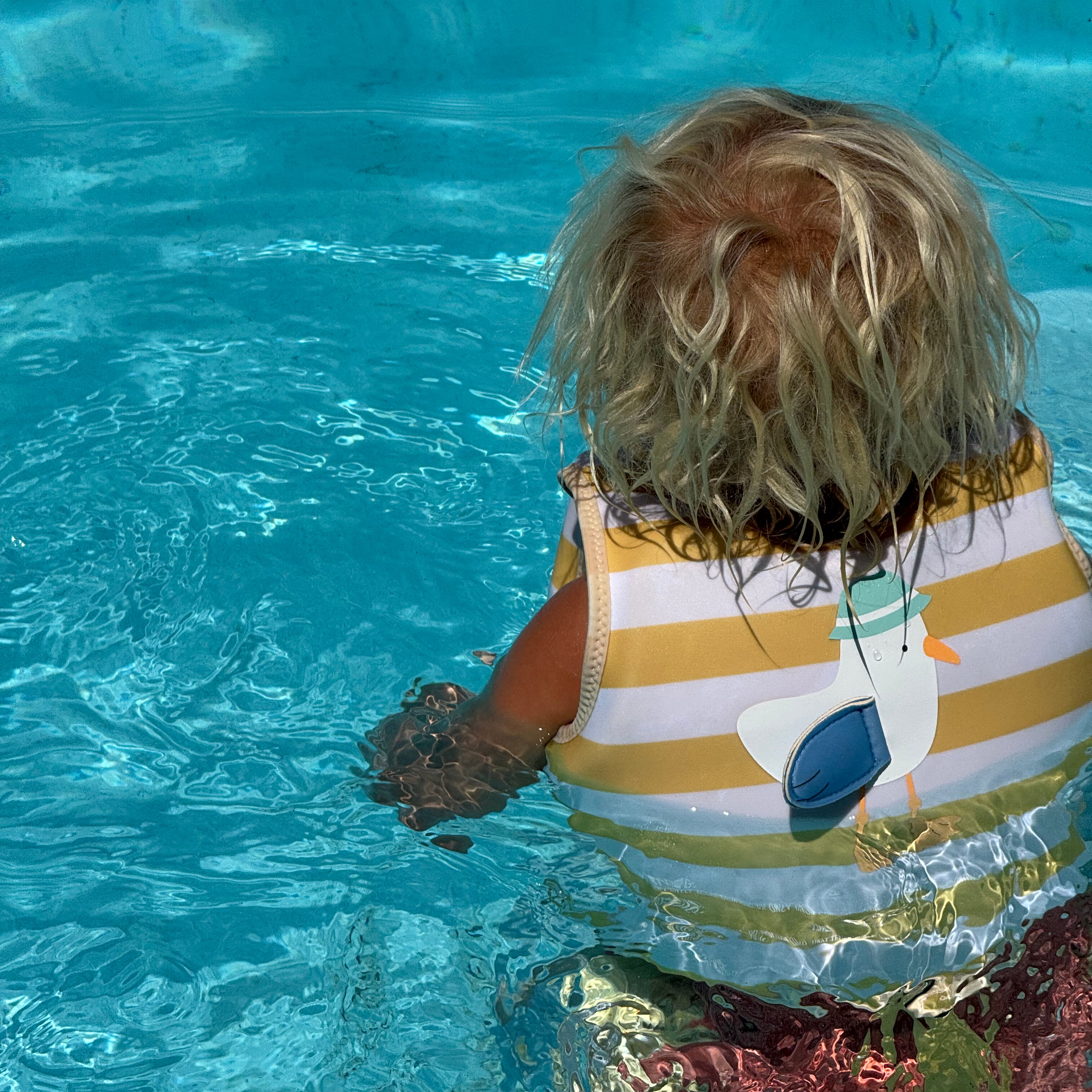 sunnylife-kids-swim-vest-sid-the-seagull-mustard-stripe-sunl-s51vvms1