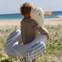 sunnylife-kids-tube-pool-ring-sammy-the-seagull-blue-stripe-play-toy-sunl-s51tprbs-05