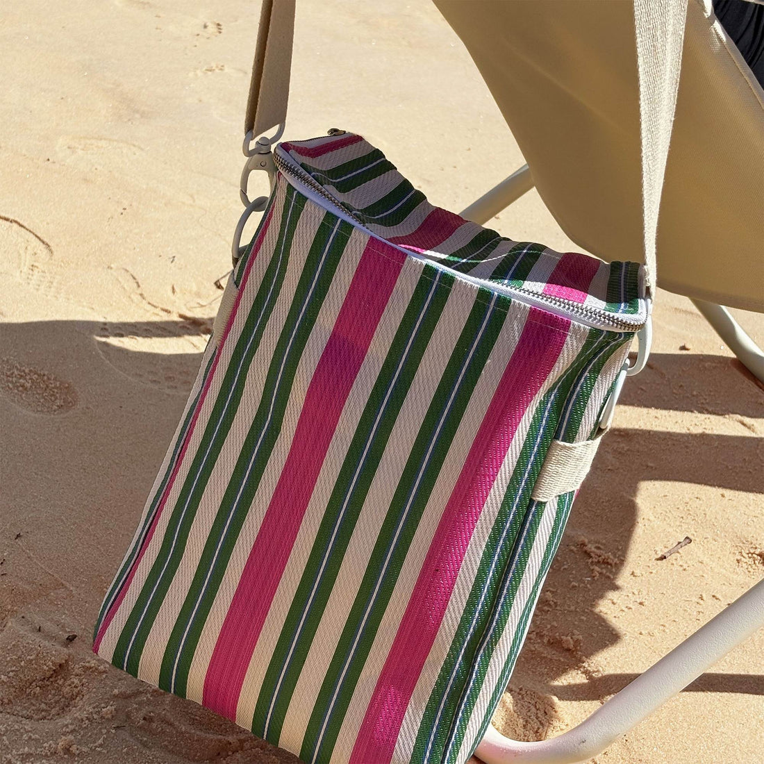 sunnylife-recycled-nylon-drinks-cooler-bag-seagrass-green-multi-kitchen-clothing-wear-fashion-accessories-sunl-s61wcdss-05
