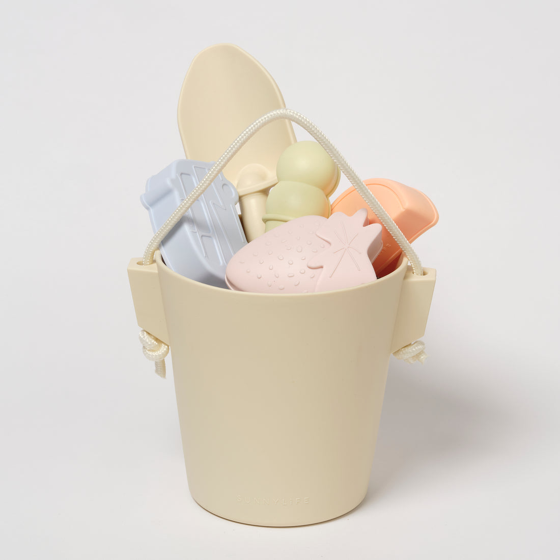 sunnylife-silicone-bucket-&-spade-set-apple-sorbet-multi-sunl-s51ssbml