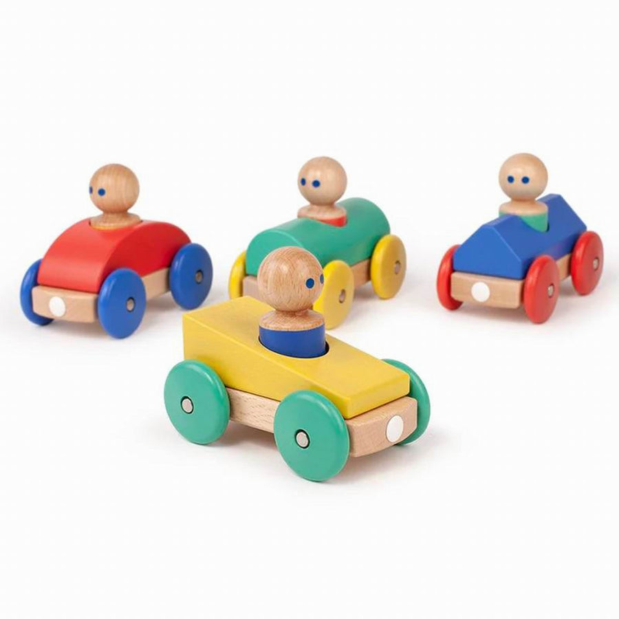 tegu-magnetic-poppy-blue-yellow-racer-play-toy-tegu-mrd-blp-806t-04