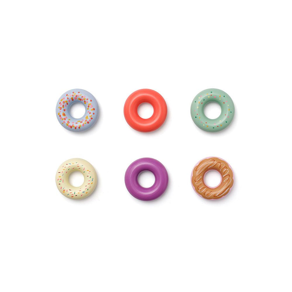 white-kids-concept-doughnuts