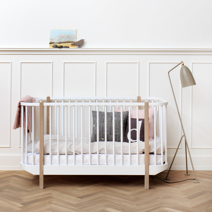 Oliver Furniture Wood Cot White/Oak