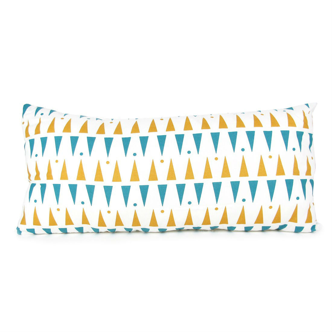 nobodinoz-cushion-averell-blue-honey-triangles-01