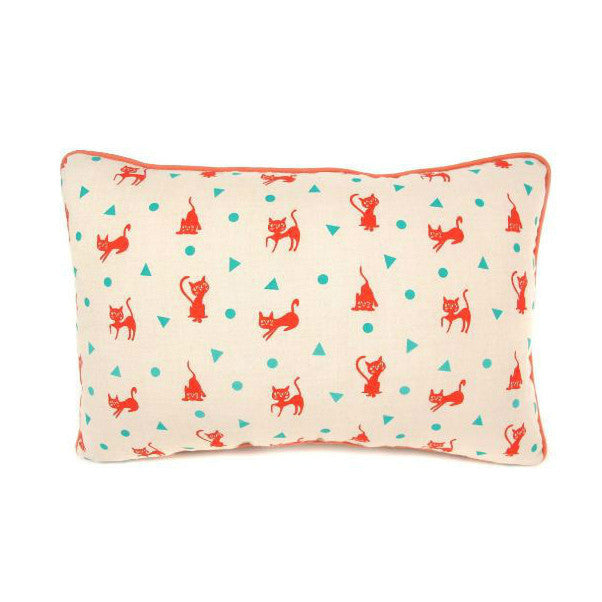 nobodinoz-cushion-coral-cats-01