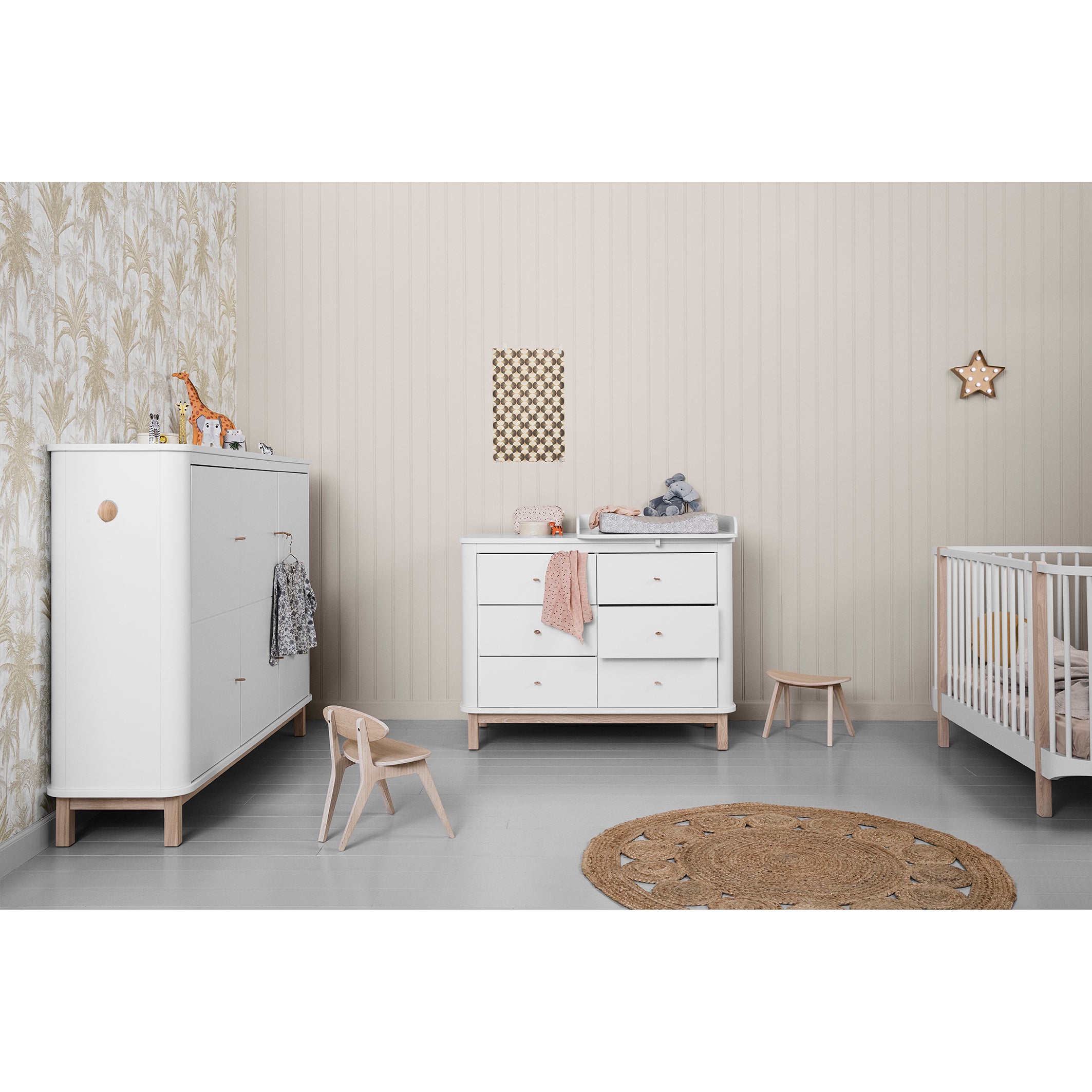 Oliver Furniture Wood 嬰兒床 白色配橡木色