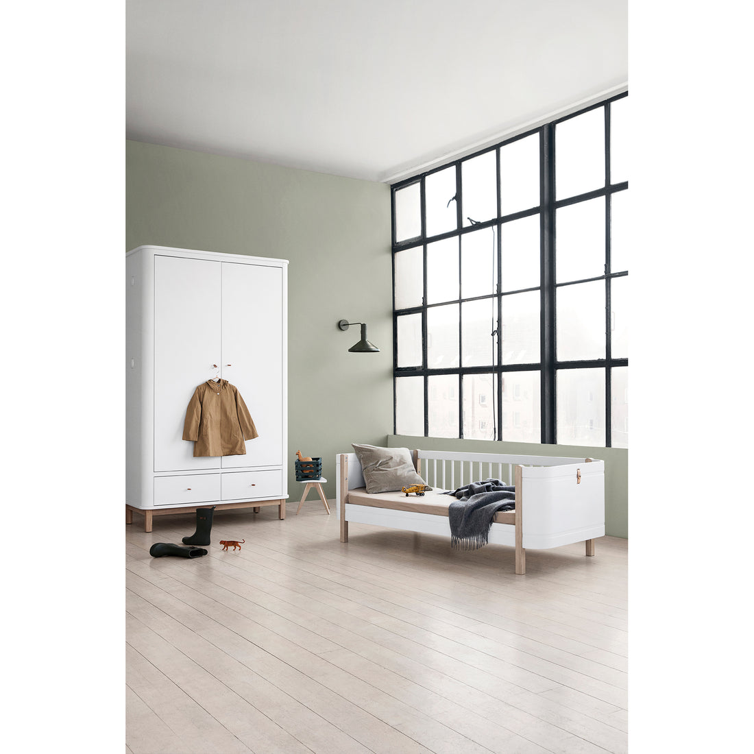 Oliver Furniture Wood PingPong Stool White/Oak (Pre-Order; Est. Delivery in 2-3 Months)